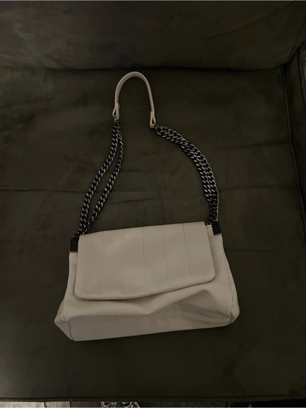 Cream Quilted Shoulder Bag with Chain Strap - Picture 1 of 3